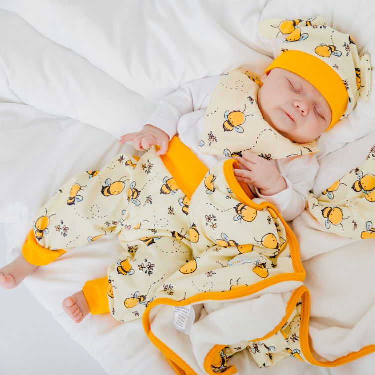 Newborn Set „Baby's first Outfit“ 4-teilig BabyBees